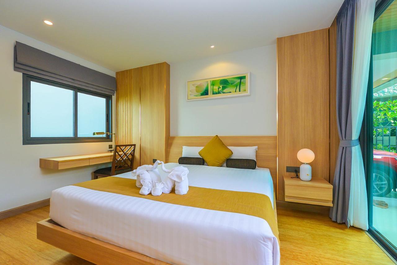 Le Resort And Villas Rawai Ngoại thất bức ảnh Deluxe Pool Access